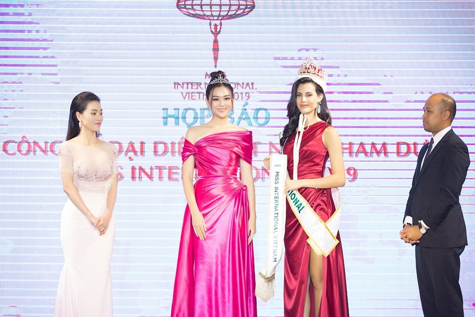 Á hậu Tường San đại diện Việt Nam tham dự Miss International 2019 - Tin sao Viet - Tin tuc sao Viet - Scandal sao Viet - Tin tuc cua Sao - Tin cua Sao