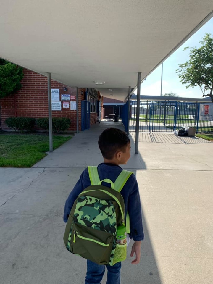 Con trai 8 tuổi của Ngô Kiến Huy tươi tắn trong ngày đầu trở lại trường học ở Mỹ - Tin sao Viet - Tin tuc sao Viet - Scandal sao Viet - Tin tuc cua Sao - Tin cua Sao