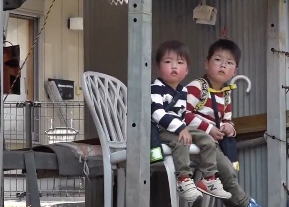 
Hai cậu nhóc tham gia chương trình Con Đã Lớn Khôn phiên bản Nhật gây xúc động mạnh.