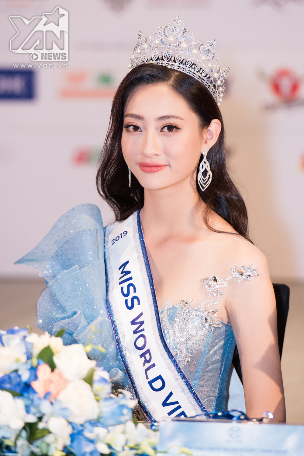 Hoa hậu Lương Thùy Linh: 