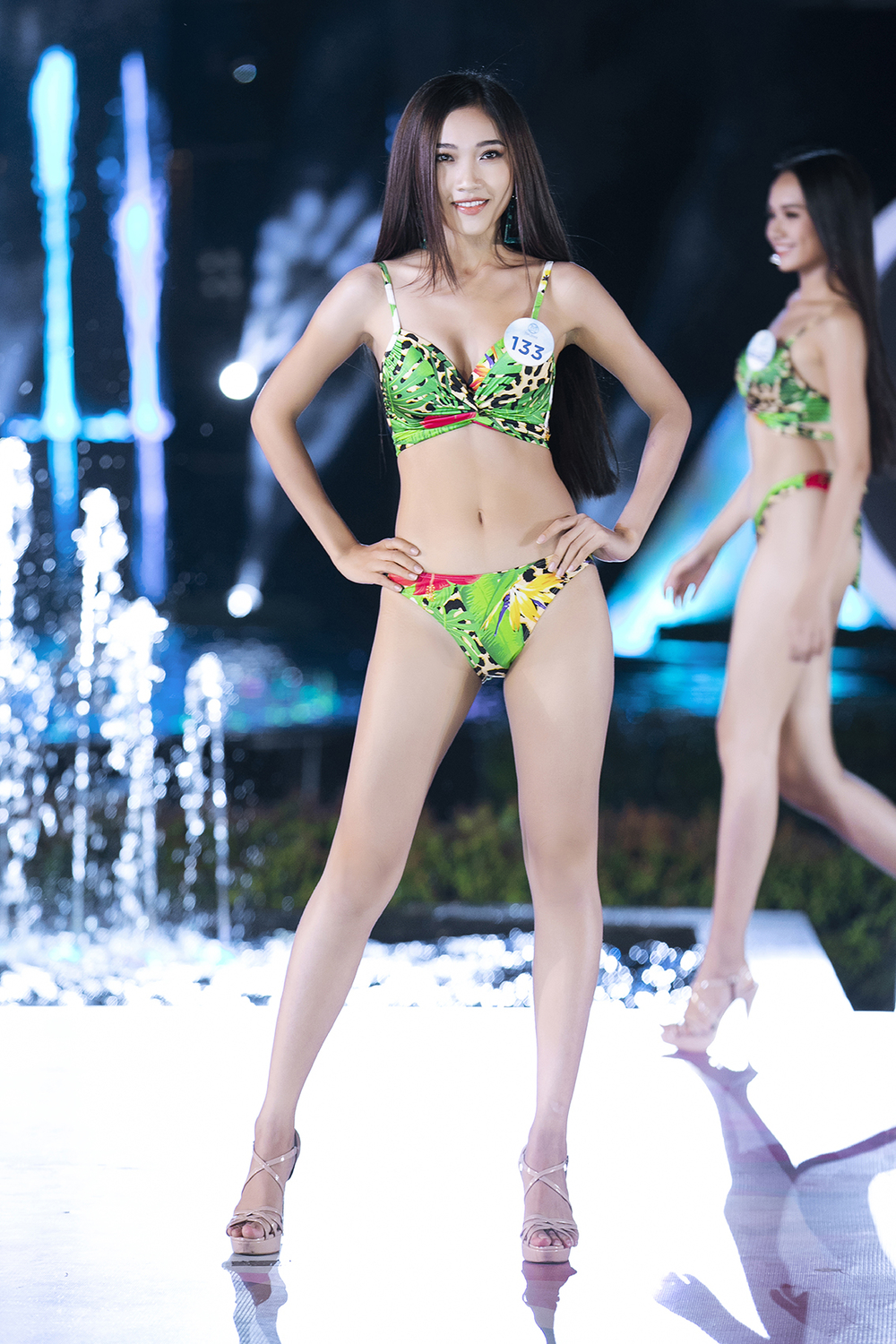 Top 5 Người đẹp Biển chính thức của Miss World Việt Nam - Tin sao Viet - Tin tuc sao Viet - Scandal sao Viet - Tin tuc cua Sao - Tin cua Sao