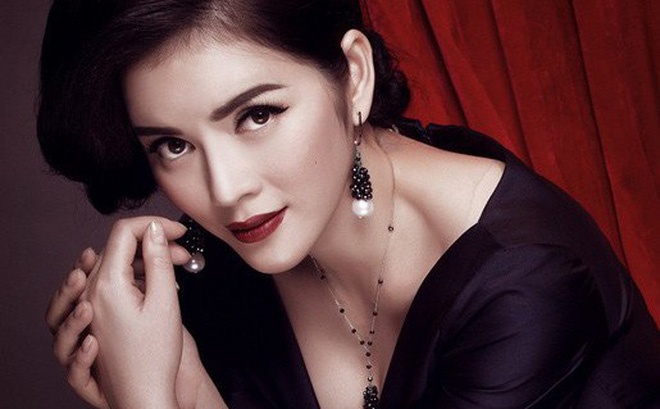  
Lý Nhã Kỳ nổi tiếng là người phụ nữ xinh đẹp, thành đạt và giàu có của showbiz Việt - Tin sao Viet - Tin tuc sao Viet - Scandal sao Viet - Tin tuc cua Sao - Tin cua Sao