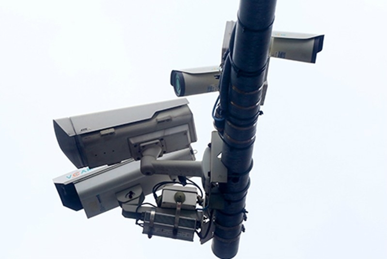  
Hà Nội đã tiến hành lắp đặt camera giám sát ở nhiều tuyến phố.
