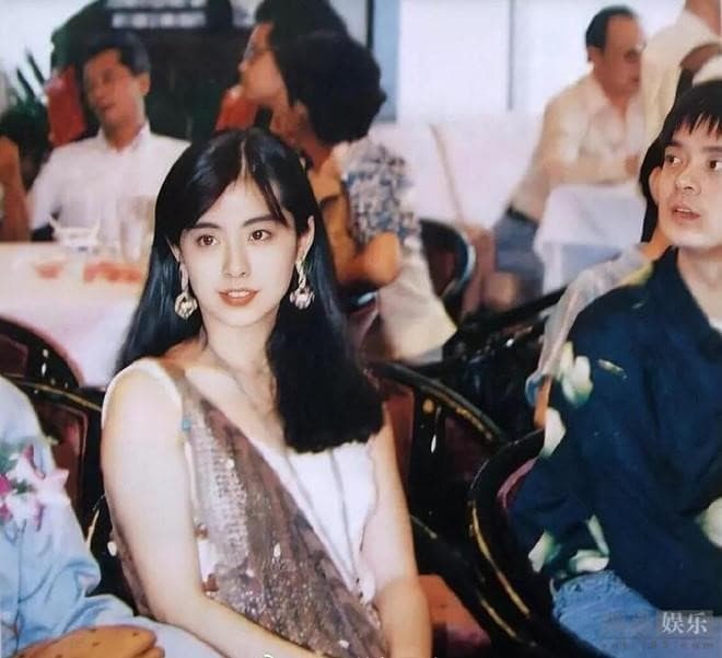  
Ngày ấy, Vương Tổ Hiền từng là mỹ nữ đình đám nhất làng điện ảnh Hong Kong. 
