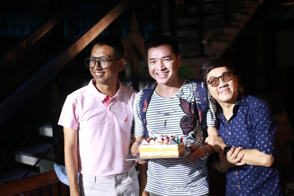 Hậu ly hôn, Quang Minh được NSƯT Thành Lộc mừng sinh nhật