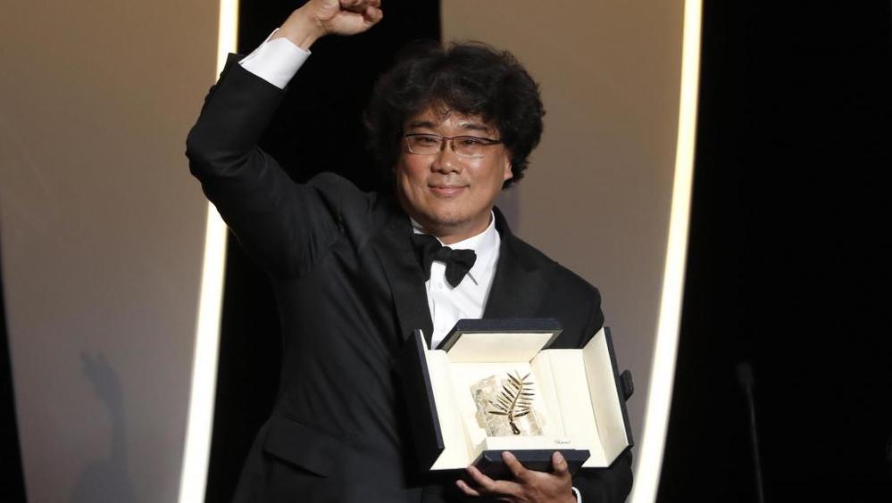  
Đạo diễn Bong Joon Ho là niềm tự hào của điện ảnh xứ kim chi.