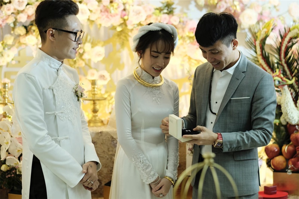 Con gái đại gia Minh Nhựa được tặng kim cương, vàng trong lễ cưới - Tin sao Viet - Tin tuc sao Viet - Scandal sao Viet - Tin tuc cua Sao - Tin cua Sao