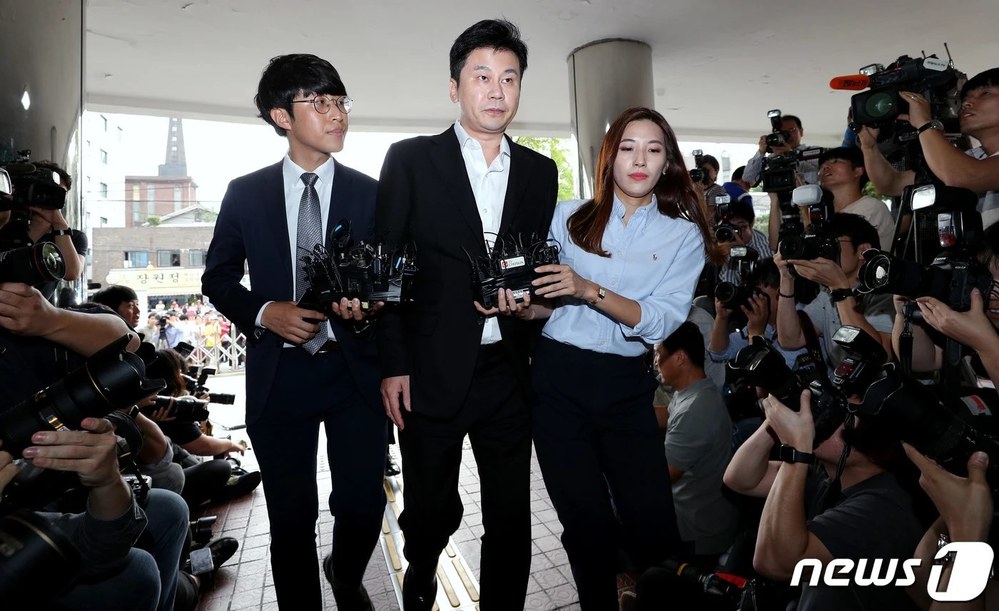  
Yang Hyun Suk cũng sẽ sớm được triệu tập thẩm vấn.