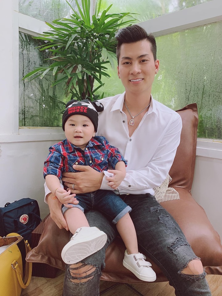 Lâm Khánh Chi đưa con trai đi chụp ảnh trước khi sinh bé thứ 2 - Tin sao Viet - Tin tuc sao Viet - Scandal sao Viet - Tin tuc cua Sao - Tin cua Sao
