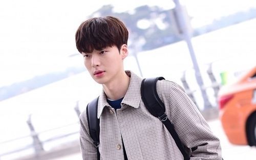 Goo Hye Sun chia tay Ahn Jae Hyun vì anh ngoại tình
