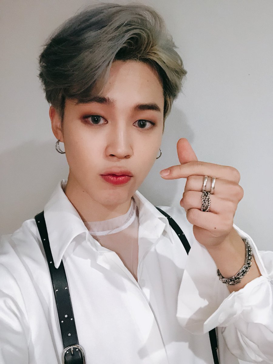 Jimin (BTS) là "Nam vương biểu diễn K-pop"