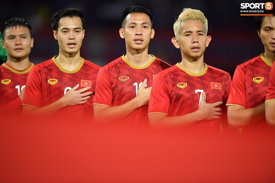 94' Việt Nam thi đấu không gay cấn bằng Văn Lâm 