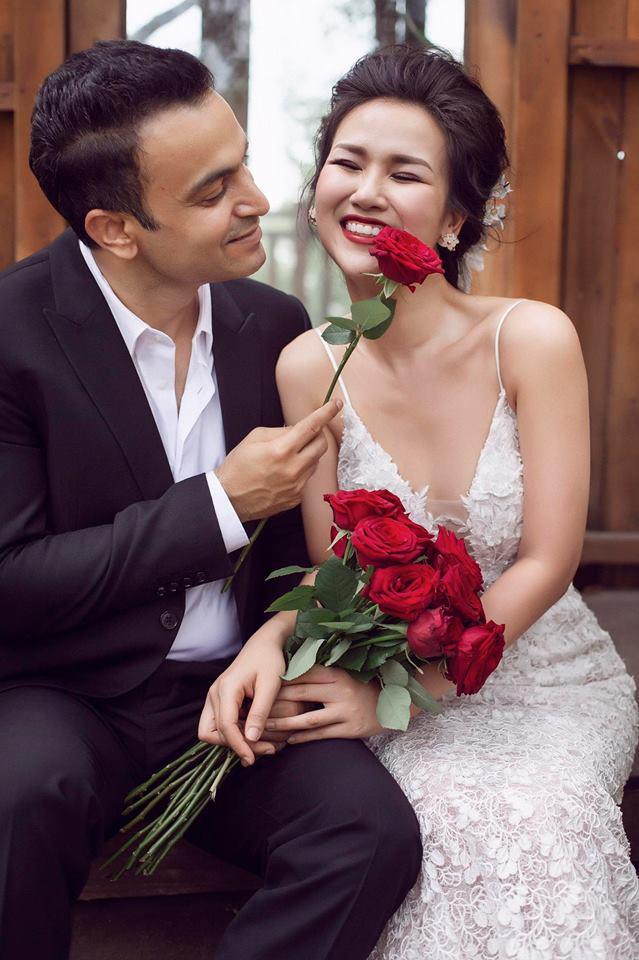 Võ Hạ Trâm và chồng Ấn Độ hôn nhau kỉ niệm 2 năm yêu nhau - Tin sao Viet - Tin tuc sao Viet - Scandal sao Viet - Tin tuc cua Sao - Tin cua Sao