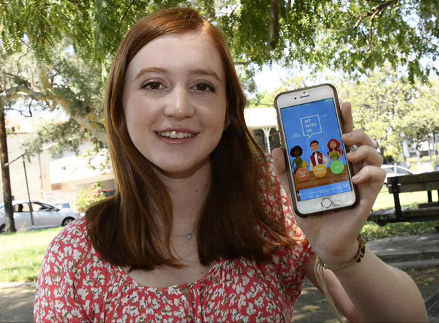  
Nữ sinh tự phát triển ứng dụng để "cứu" bản thân khỏi bạo lực học đường 