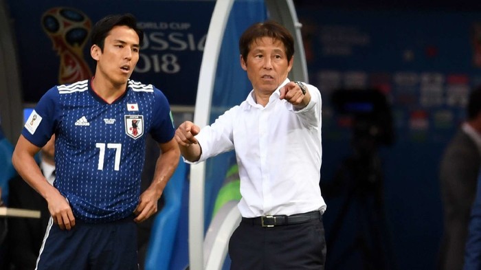  
Có lẽ ông Nishino đã quên màn câu giờ đầy tranh cãi của ông cùng các học trò tuyển Nhật Bản tại trận đấu gặp Ba Lan thuộc VCK World Cup 2018. (Ảnh: GOO).
