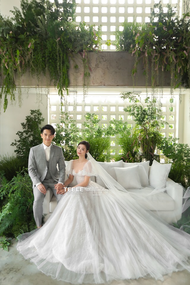 Chung Thanh Phong mất 6 tháng để hoàn tất 10 bộ váy cưới cho Đông Nhi