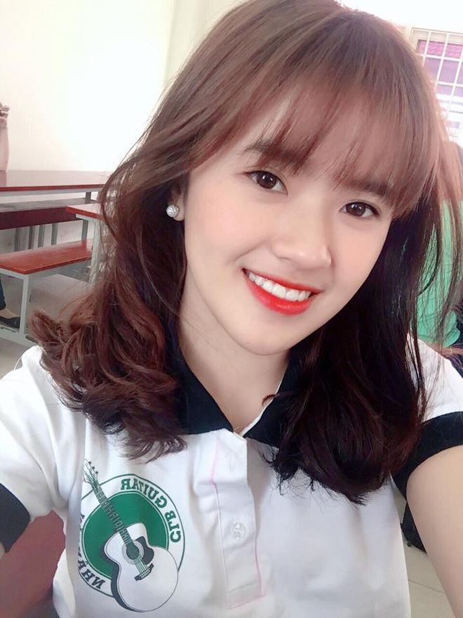 Đại Học Khoa Học Xã Hội Và Nhân Văn: Nơi Gái Xinh Tề Tựu