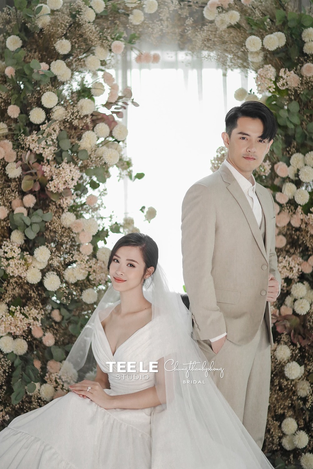  
Bộ ảnh cưới đẹp xuất sắc của cặp đôi. (Ảnh: Facebook NV) - Tin sao Viet - Tin tuc sao Viet - Scandal sao Viet - Tin tuc cua Sao - Tin cua Sao