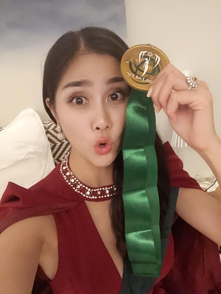 Hoàng Hạnh đoạt huy chương vàng đầu tiên ở Hoa hậu Trái Đất 2019 - Tin sao Viet - Tin tuc sao Viet - Scandal sao Viet - Tin tuc cua Sao - Tin cua Sao