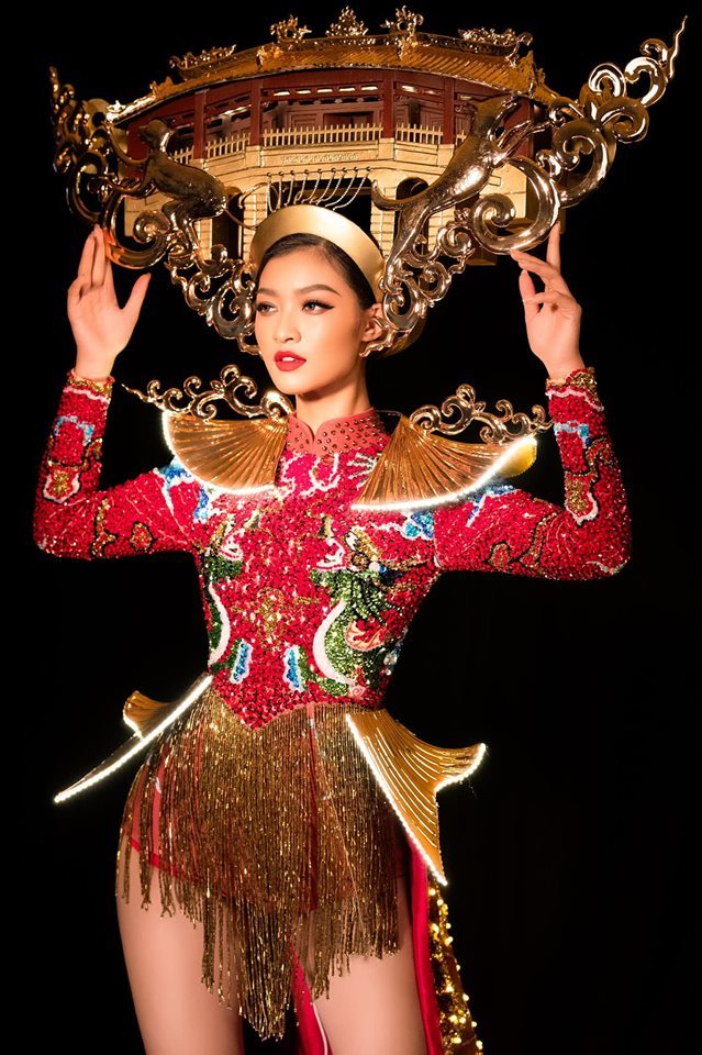  
Bộ trang phục do nhà thiết kế Tín Thái và Stylist Kye Nguyễn thực hiện. - Tin sao Viet - Tin tuc sao Viet - Scandal sao Viet - Tin tuc cua Sao - Tin cua Sao