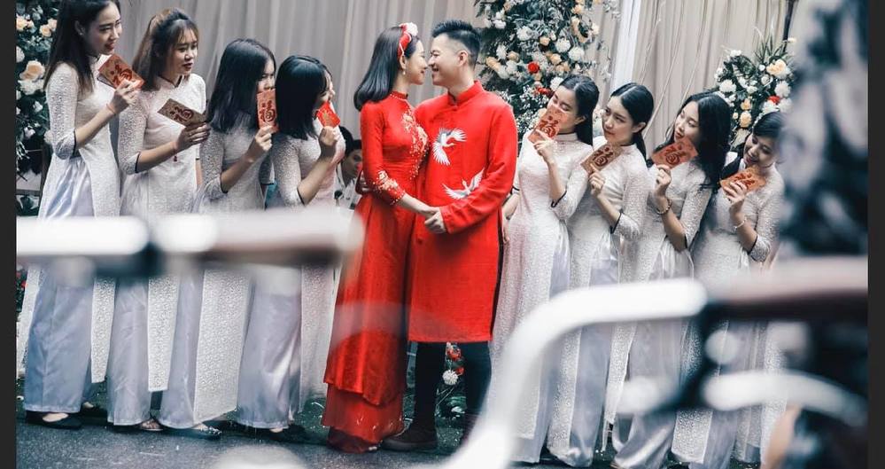 Lưu Đê Ly chính thức tổ chức lễ đính hôn với chồng 