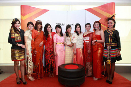  
AirAsia cũng từng nhầm lẫn trang phục truyền thống Việt Nam.