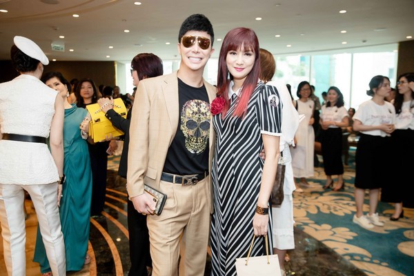  
Anh hội ngộ MC Thanh Mai, siêu mẫu Vũ Thu Phương và diễn viên Hiền Mai tại sự kiện. 