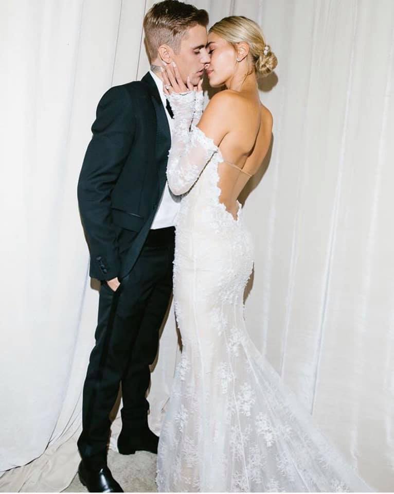Sau đám cưới thế kỷ Justin Bieber tung ảnh cưới đẹp như mơ với Hailey