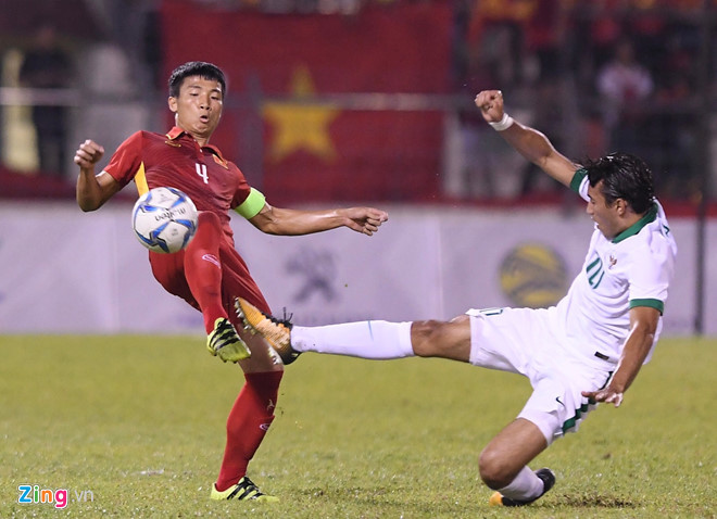 Indonesia đá rất thô bạo, từng phạm lỗi với Việt Nam 20 lần một trận