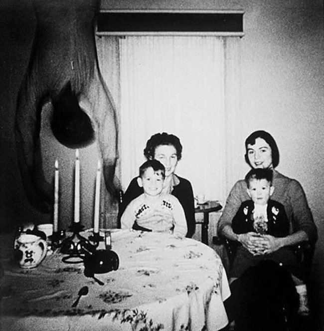  
Bức ảnh đáng sợ được chụp năm 1950.