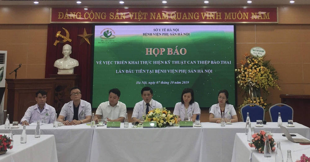  
Buổi họp báo tại Bệnh viện Phụ sản Hà Nội ngày 7/10.
