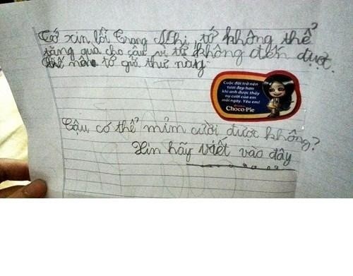 Lá thư tay kèm lời nhắn gửi crush của cô bé lớp 2 khiến CĐM phì cười