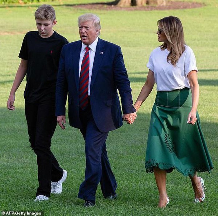  
Barron Trump thừa hưởng những nét đẹp của cha mẹ. (Ảnh: DailyMail)