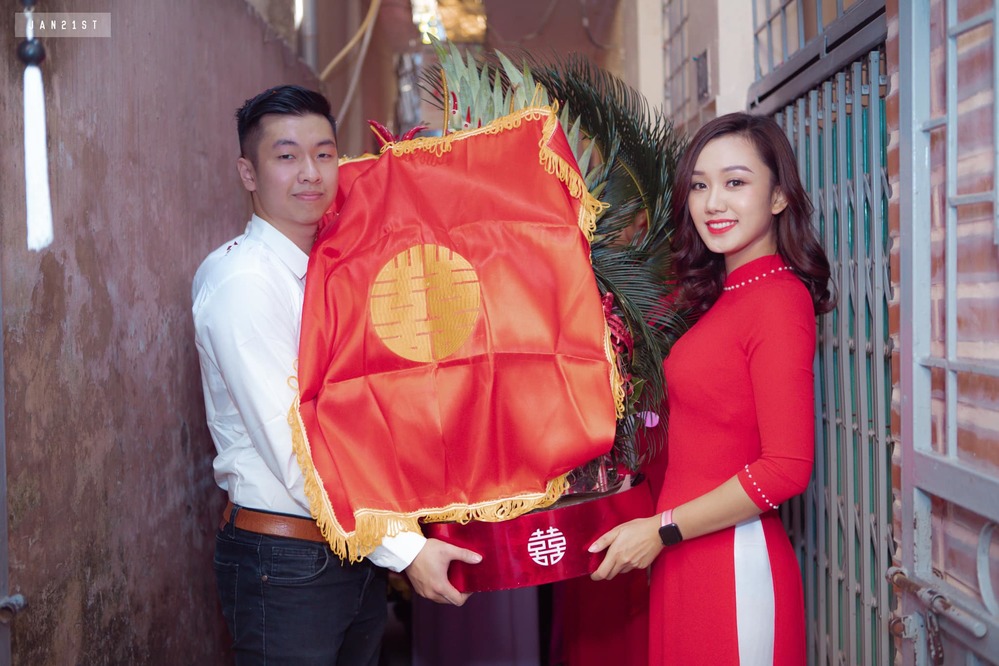 Dàn phù dâu toàn người đẹp trong lễ đính hôn Top 5 HHHV Việt Nam