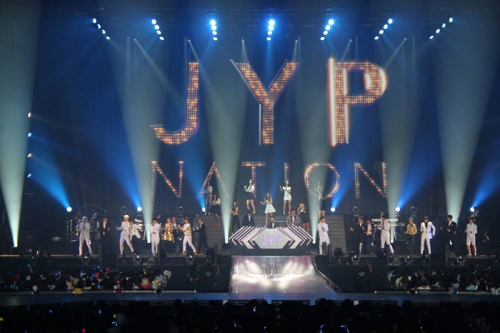  
JYP sẽ mang concert tới Việt Nam chứ? (Ảnh: Twitter).
