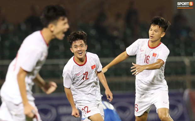  
Thanh Khôi là cầu thủ mở tỷ số cho U19 Việt Nam trong trận đấu gặp U19 Mông Cổ