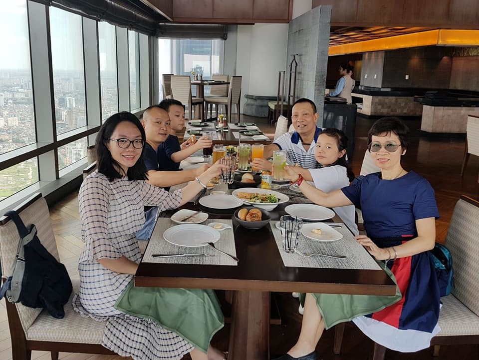  
Hình ảnh gia đình được nhà báo Lại Văn Sâm chia sẻ