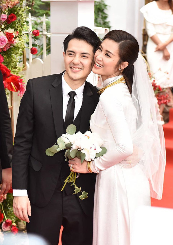 Những mỹ nhân Việt diện áo dài trắng tinh khôi trong ngày cưới