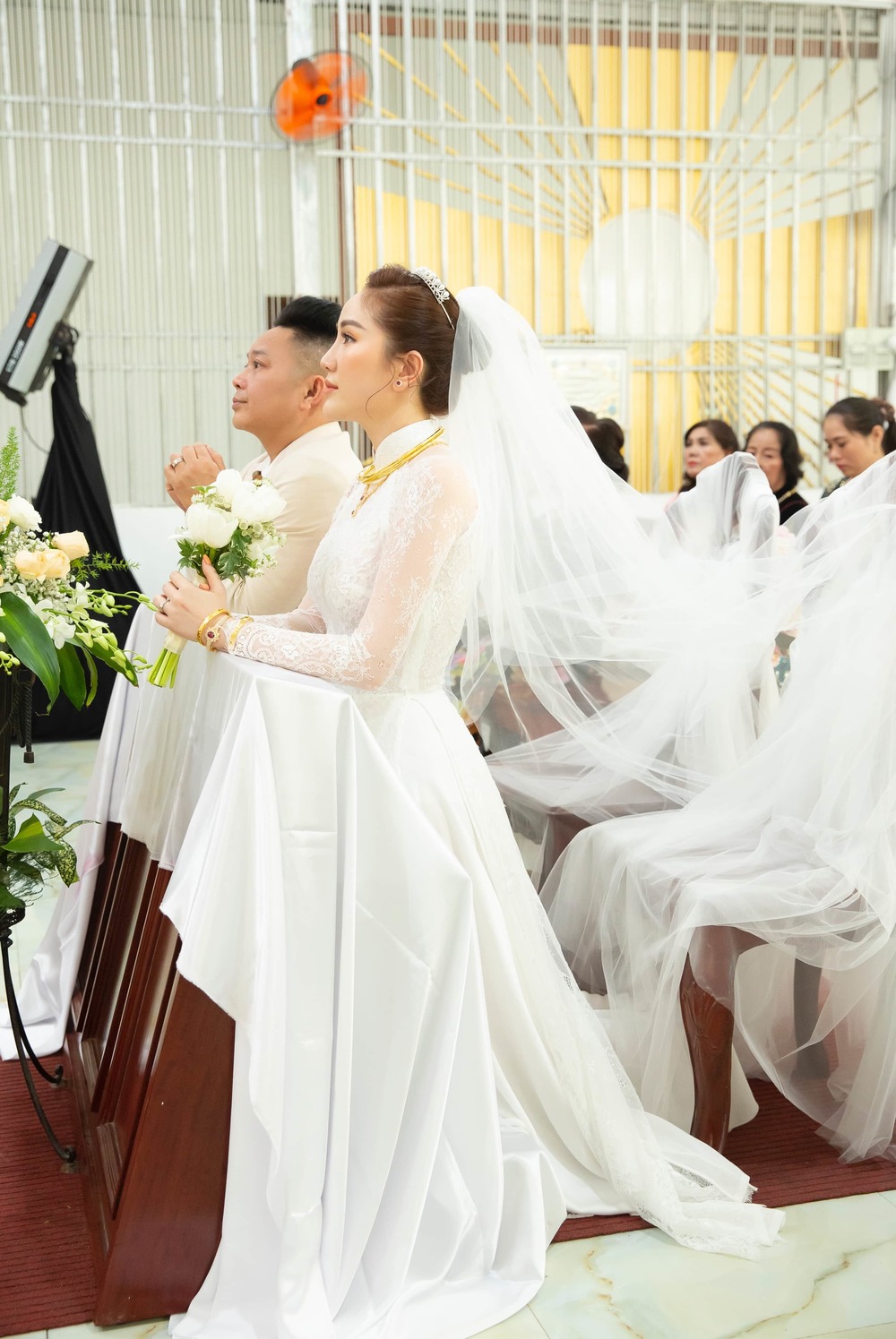 Sao Việt không có gì ngoài điều kiện: làm đám cưới ở khách sạn 6 sao - Tin sao Viet - Tin tuc sao Viet - Scandal sao Viet - Tin tuc cua Sao - Tin cua Sao