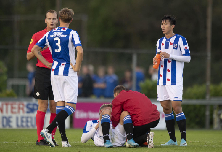  
Đội Jong Heerenvene nhận thất bạt 0 - 6 trong trận đấu hôm 4/11 (Ảnh: VNExpress)