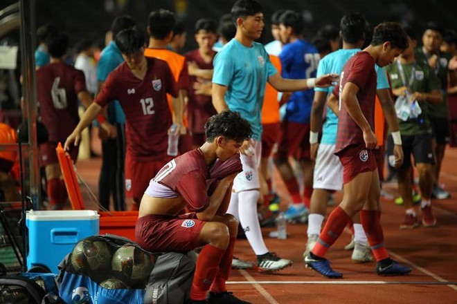  
U19 Thái Lan ngậm ngùi rời cuộc chơi.