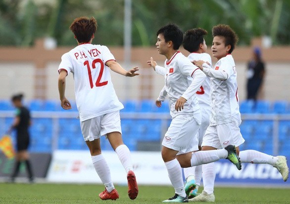  
Chơi thong dong, tuyển nữ Việt Nam vẫn thắng Indonesia 6 bàn.