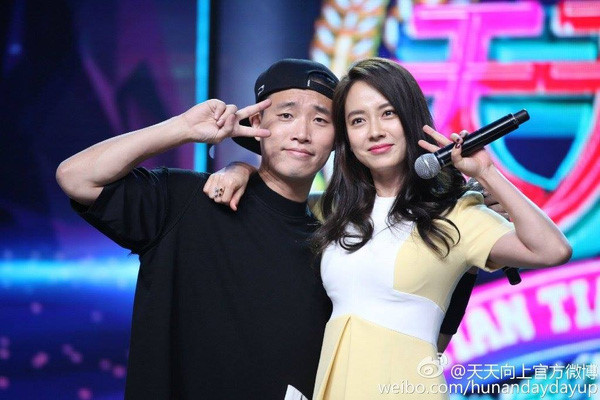  
Anh đã cùng Song Ji Hyo tạo ra "Monday couple", khiến ngày thứ 2 trở nên đáng nhớ. (Ảnh: Weibo)