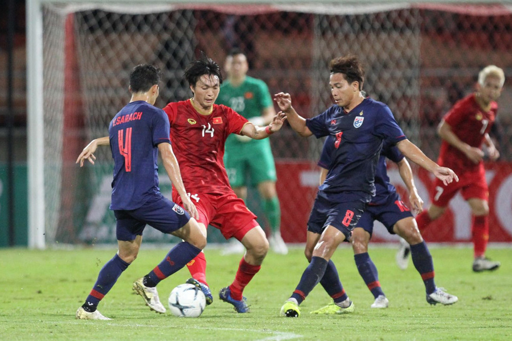  
Hai lần gặp kình địch Thái Lan tại vòng loại World Cup 2022, tuyển Việt Nam đều giữ được tỉ số hòa. (Ảnh: Vietnamnet).