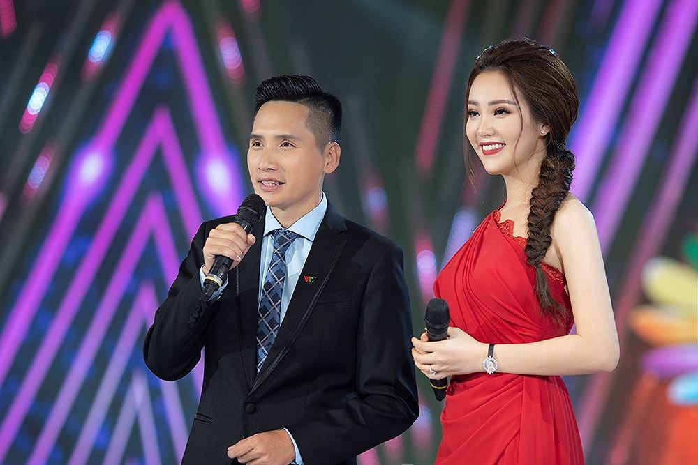  
Lần ghi hình suốt 14 tiếng trong chương tringh Chào 2019 của BTV Quốc Khánh