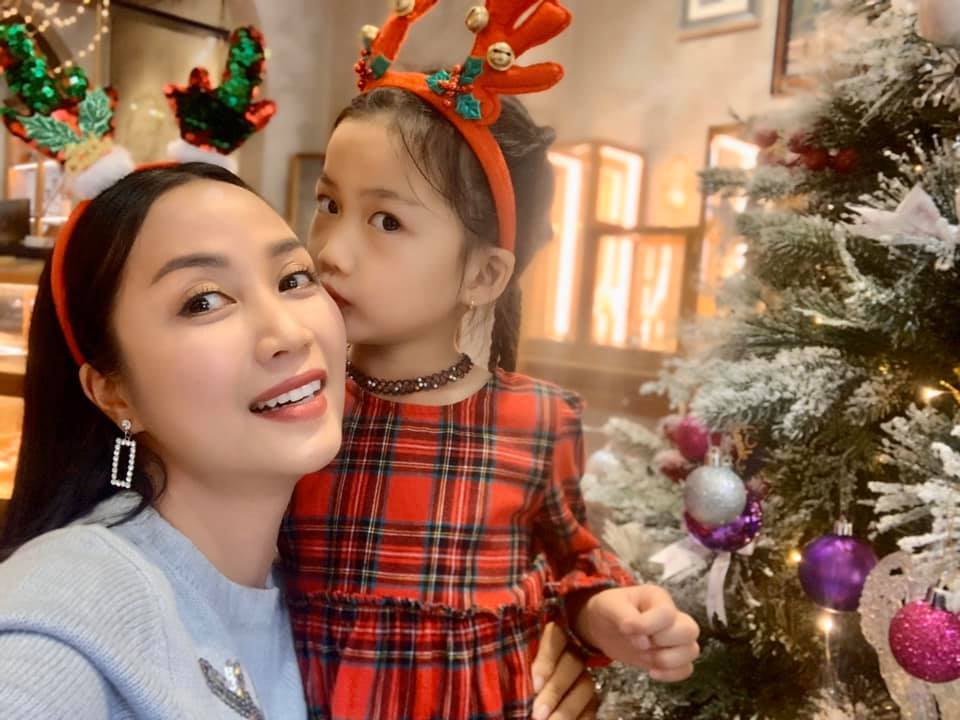 Các thiên thần nhí nhà sao Việt nô nức đón Giáng sinh năm 2019 - Tin sao Viet - Tin tuc sao Viet - Scandal sao Viet - Tin tuc cua Sao - Tin cua Sao