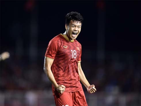  
Thành Chung ghi bàn thắng quan trọng cho U22 Việt Nam trong trận gặp U22 Indonesia.