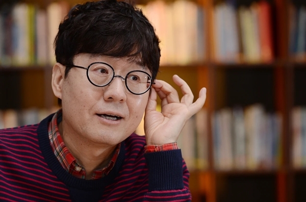  
Giáo sư Chul Hwan là người đã có phát ngôn gây tranh cãi liên quan đến Goo Hara. (Ảnh: Korea Times)