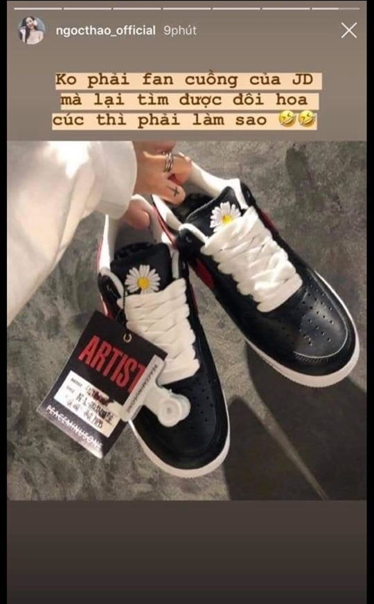 Hoa hậu Kỳ Duyên khoe giày do G-Dragon thiết kế đầy trân trọng - Tin sao Viet - Tin tuc sao Viet - Scandal sao Viet - Tin tuc cua Sao - Tin cua Sao