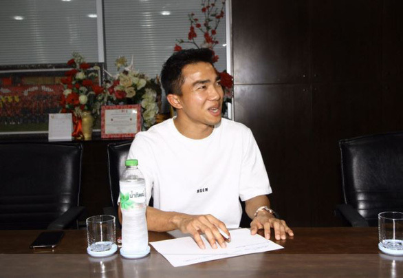  
Chanathip đã có buổi phỏng vấn với tờ Siam Sport của Thái Lan. (Ảnh: Siam Sport).